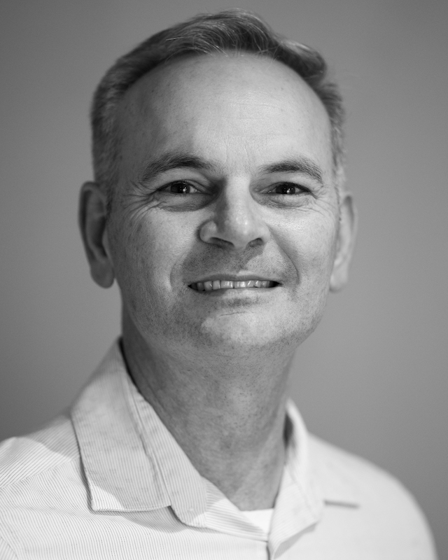 Portrait of Rob Winston